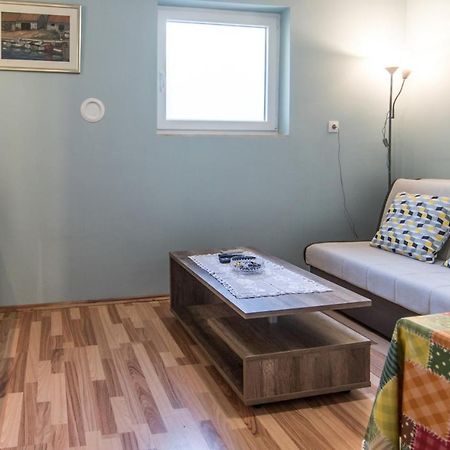 Apartment Zelina Mali Losinj Exterior photo