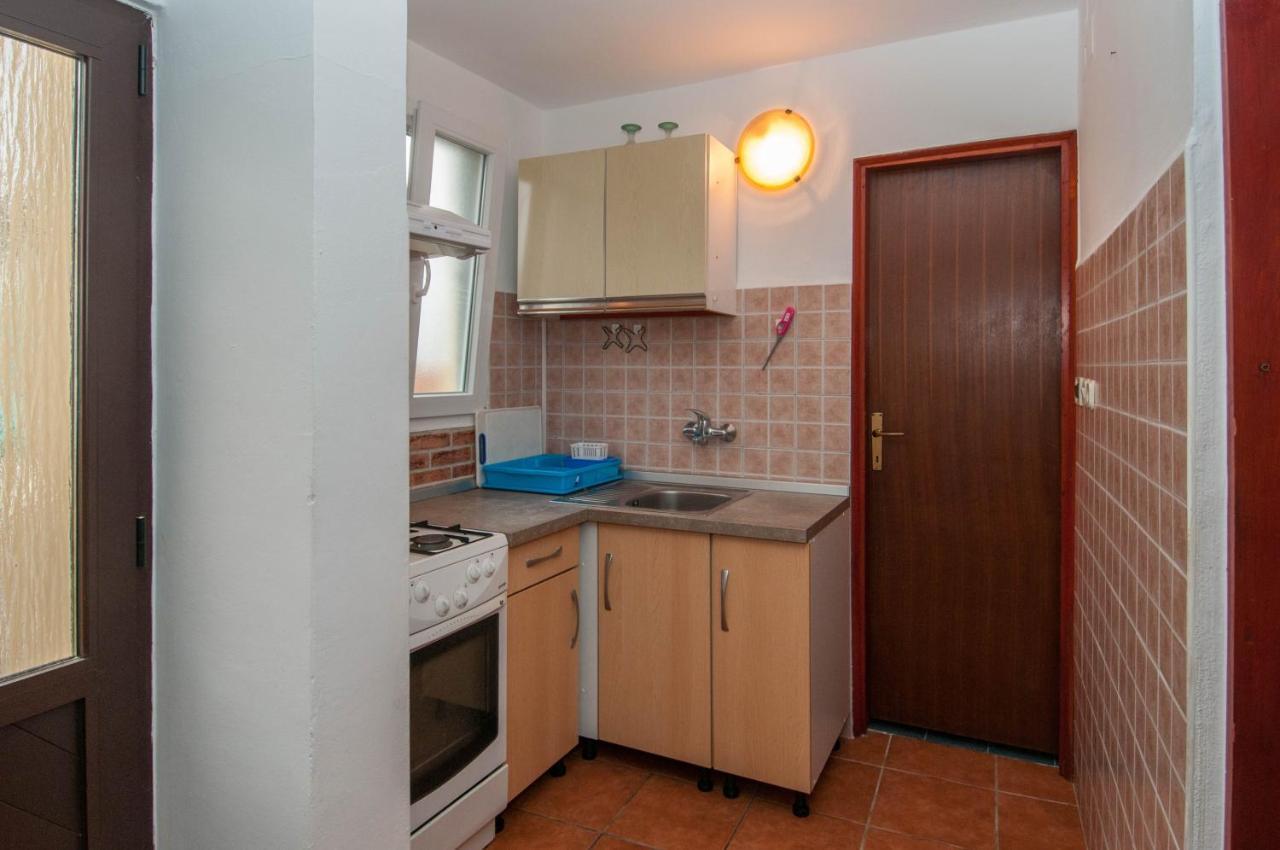 Apartment Zelina Mali Losinj Exterior photo
