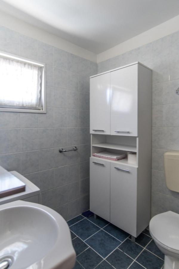 Apartment Zelina Mali Losinj Exterior photo