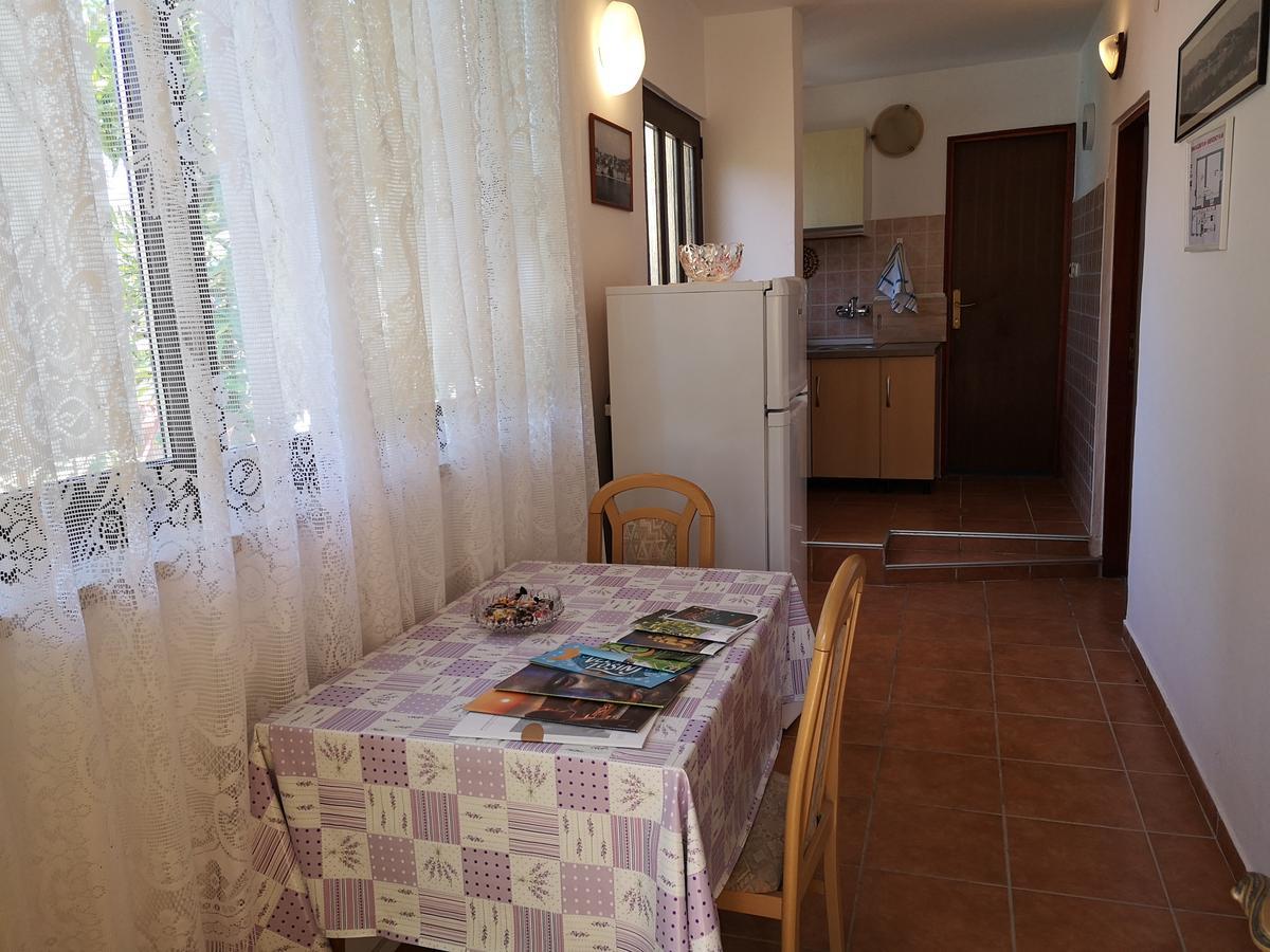 Apartment Zelina Mali Losinj Exterior photo